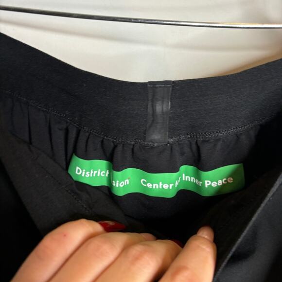 District Vision 3" Pocketed Split Shorts Black - Picture 6 of 9